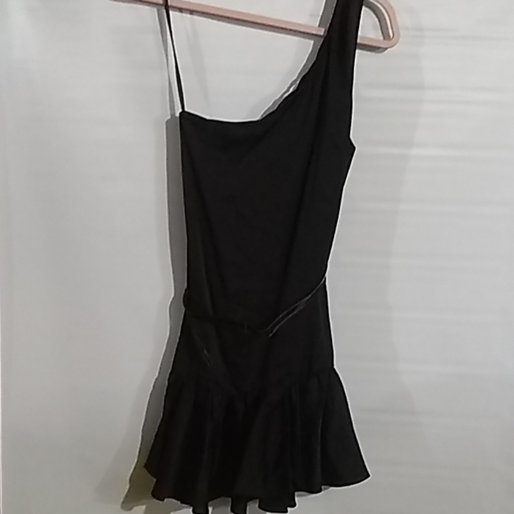 BCBGeneration Black One Shoulder Dress Size 4 NWT - Picture 7 of 8